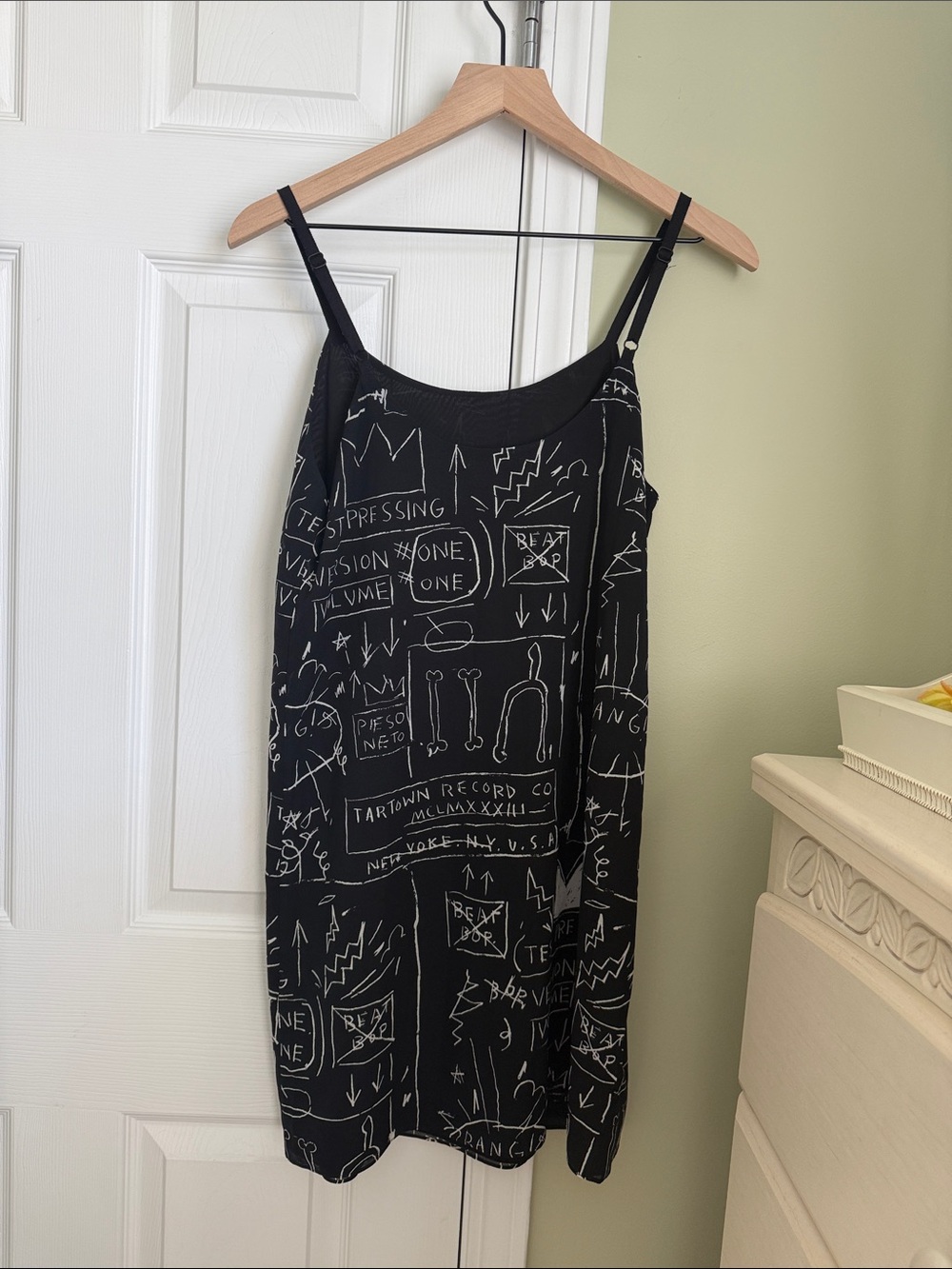 Alice + Olivia x Basquiat Emmie Slip Dress Size S - Picture 5 of 7